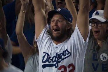 Des chauves-souris aux réactions incroyables, les vibrations de #WorldSeries sont contagieuses ....