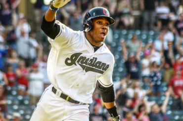 Un classique instantané se termine par une #walkoff HR pour les @indiens à la 14e manche ....