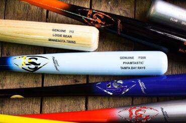 Certains #PlayersWeekend de @sluggernation on deck. ces nouveaux autocollants de la marque du centre ...