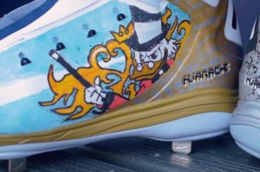 Oh, quel chevalier: @ sirdidig18 a fabriqué ses propres crampons #PlayersWeekend, et ils sont ...