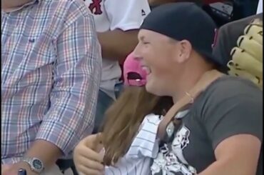 La vidéo que nous avions tous besoin de voir. #BiggerThanBaseball ...