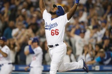 Un seul baiser suffit #SeptemberBaseball ...