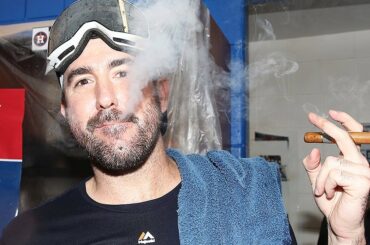 Les champions en défense veulent toute la fumée. #CLINCHED #ThisBudsForYou ...
