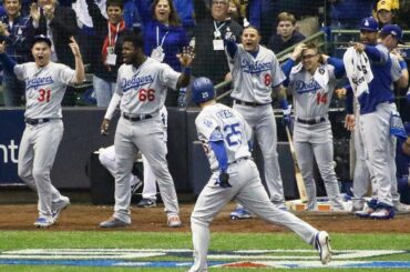 En post-saison, Freese n'a pas froid. #NLCS ...