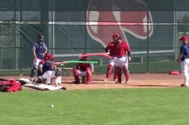 C'est #SpringTraining ... tout ce qui flotte sur votre bateau. (via ryanfagan / tw) ...