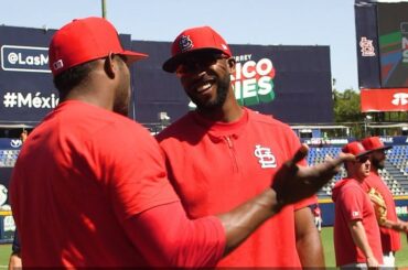 Il n’ya guère de choses meilleures qu’un micro-up @yasielpuig. # MéxicoSeries ...