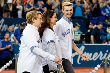 #BiggerThanBaseball: Au 32ème tour, les @BlueJays sélectionnent RHP Braden Halladay ...