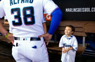 Les moments qui vous rappellent de quoi il s'agit. #BiggerThanBaseball ...