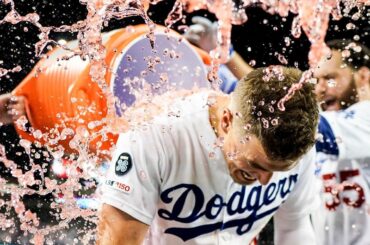 Corey le lie. Kiké le termine. Les @Dodgers #walkoff. ENCORE....