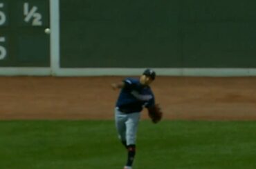 Un laser à la maison pour sceller la victoire. #SeptemberBaseball ...