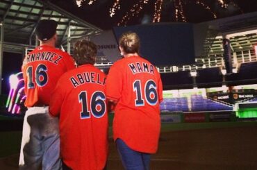 Famille. #OpeningDay (Via @marlins) ...