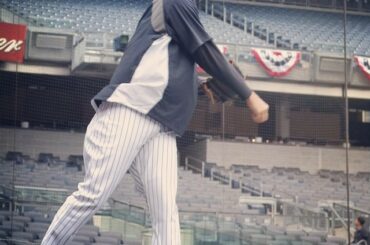 Derek Jeter se réchauffe avant son dernier match à domicile. #FarewellCaptain ...
