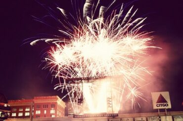 Feux d'artifice après une victoire #walkoff: c'est une belle chose ....