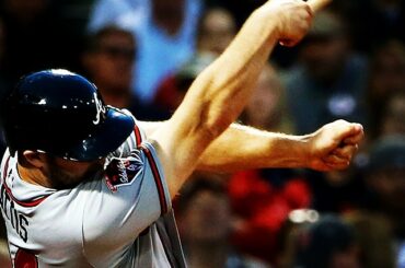 Evan Gattis est fort, il se balance d'une main. #braves ...