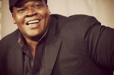 Joyeux anniversaire à Frank Thomas, élu du @baseballhall! #whitesox ...