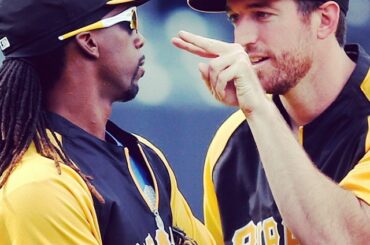 Je vous vois. #Pirates ...