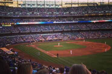 C’est une belle nuit à Milwaukee. #Brewers ...