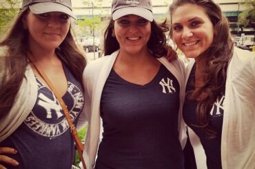 Triple menace: Ces triplés sont prêts pour la finale de la série Subway. #mets #yan ...