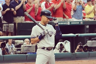 Un casque pour les fidèles de Saint-Louis. #FarewellCaptain ...