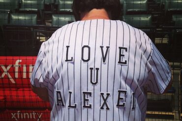 Clairement un grand fan d'Alexei Ramirez. # WhiteSox ...