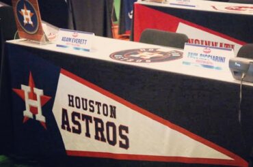 Avec le 1er choix dans le #MLBDraft 2014, @astrosbaseball sélectionne _______________...