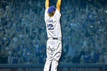 Feat si Clayton. Un non-non pour les âges. #dodgers ...
