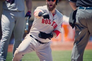 Pourquoi cet homme est-il pompé? Il vient de voler la maison. #redsox ...