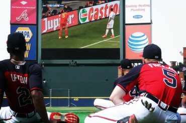 @braves regarde #usmnt. #onenationoneteam ...