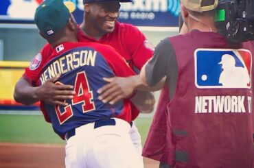 Qui est le plus rapide: Rickey ou AP? #CelebSoftball ...