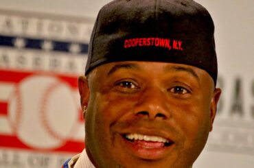 C'est officiel. Ken Griffey Jr. sera le premier marin à entrer dans le #HOF en tant que ...