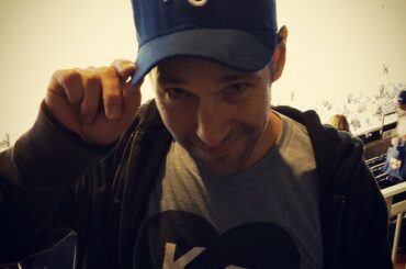 L'acteur Paul Rudd est un fan très heureux de @Royals ce soir. #ALCS ...