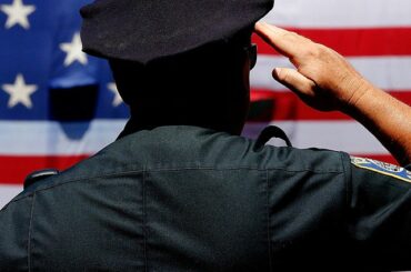Téléchargez une photo qui montre votre soutien militaire à l’aide de #TroopThanks. Pour chaque poste ...