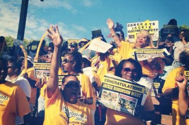 #JRW à l'honneur avec un rassemblement à Chicago. #LLWS ...