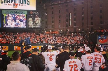 Il est temps de célébrer à #Birdland! ...