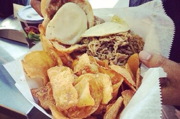 #Repost: Si vous êtes à PNC Park, assurez-vous de prendre un sable de pierogi de porc effiloché ...