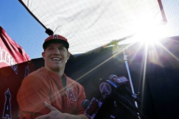 Le soleil brille toujours sur @miketrout. #BaseballBegins ...