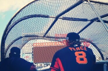 @hunterpence se prépare pour le #NLDS in D.C ....