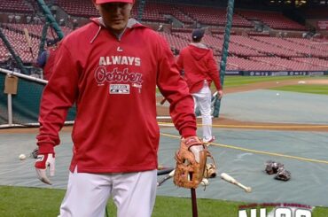 Yadi est toutes les affaires. #NLCS ...