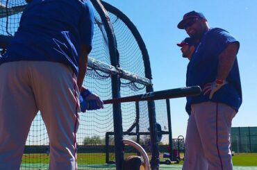 Une leçon de frappeur digne d'un prince. #BaseballBegins ...