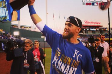 Oui, Alex Gordon a eu une grosse main pour gagner ce trophée. #ALCS ...