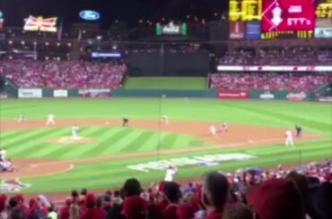 Tie ballgame. Cardinal Nation recherche un autre moment comme celui-ci. #NLCS ...