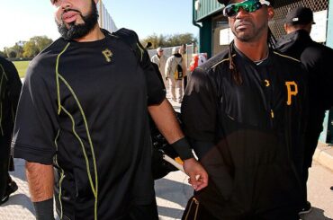 Ne plaisante pas avec ces Buccos. #BaseballBegins ...