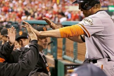 Les @SFGiants contrôlent Saint-Louis. #NLCS ...