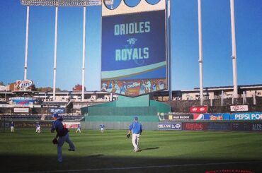 #ALCS Game 3 est à une heure ....