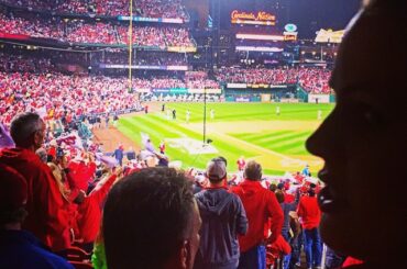 Jeu 2 photo de profil. #NLCS ...