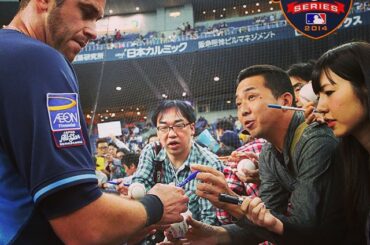Evan Longoria est très populaire en ce moment. #JapanSeries ...