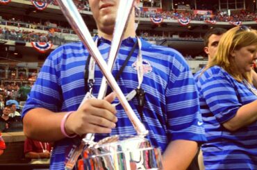 Qui ramène ça à la maison? Regardez #hrderby NOW @ sur @espn! ...