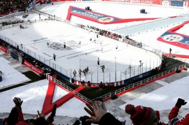 Tout va mieux au stade. #WinterClassic ...