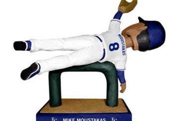 Un des meilleurs jeux #postseason sous forme de bobblehead? Merci, @kcroyals ....