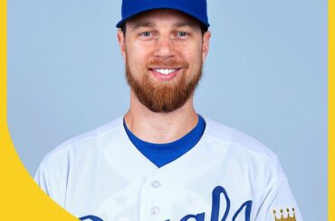 @KCRoyals dynamique ajoute de la polyvalence tout en envoyant son prospect n ° 2 à @Athleti ...